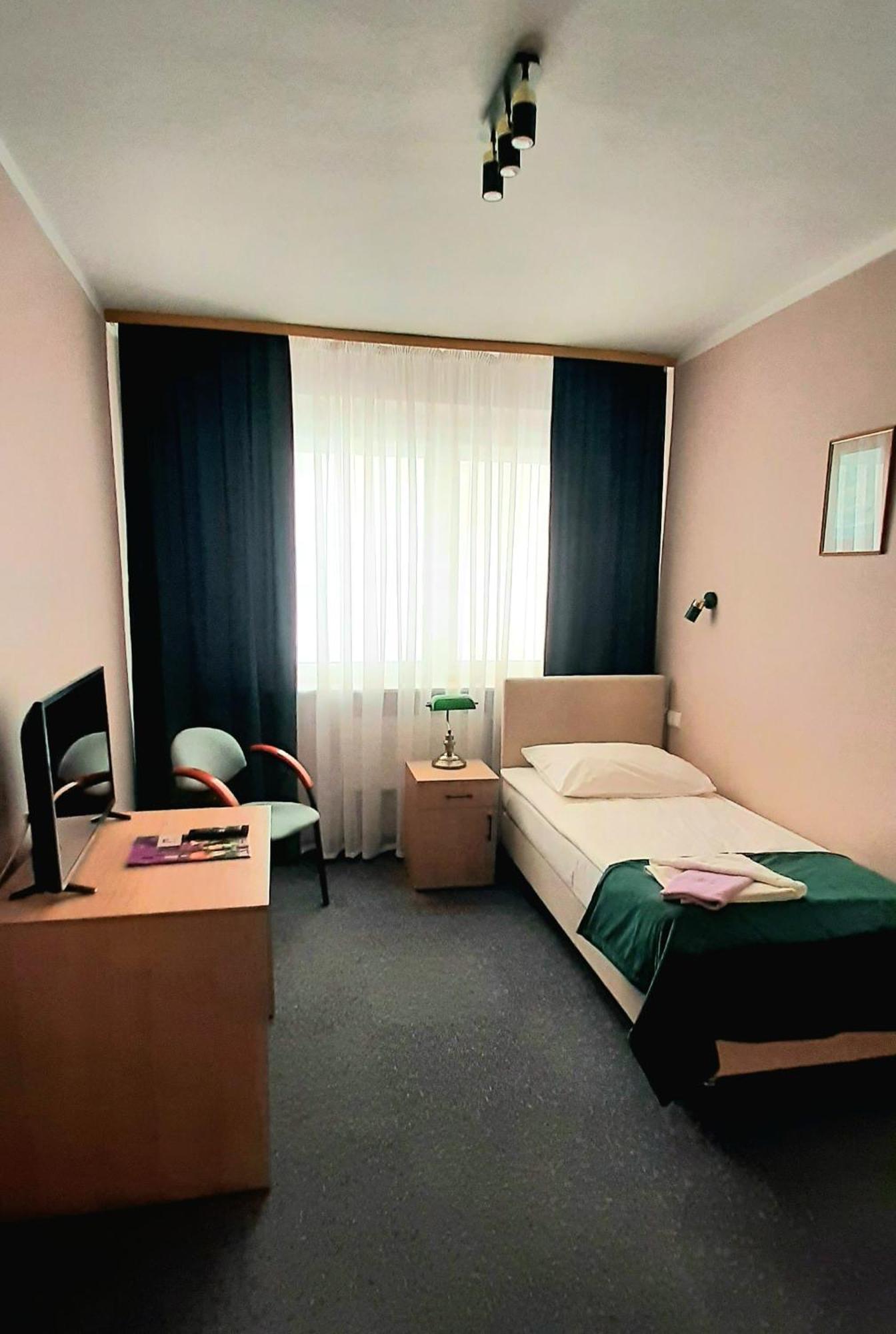 Hotel Bosir Bialystok Bagian luar foto