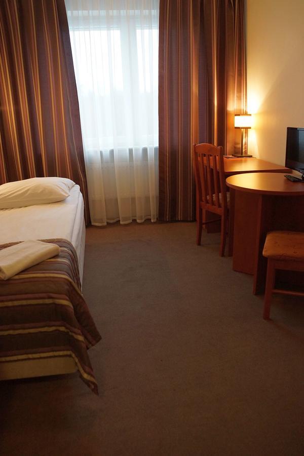 Hotel Bosir Bialystok Bagian luar foto