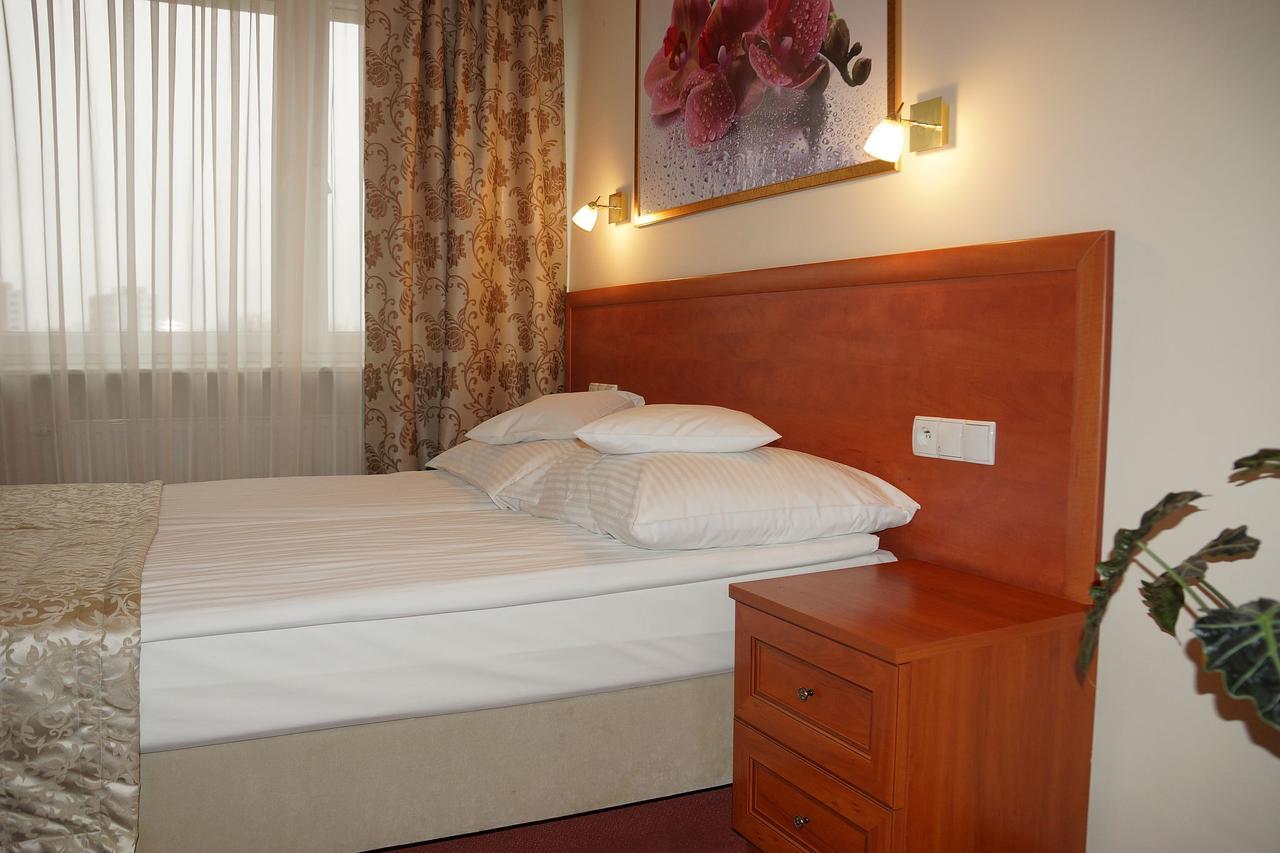 Hotel Bosir Bialystok Bagian luar foto
